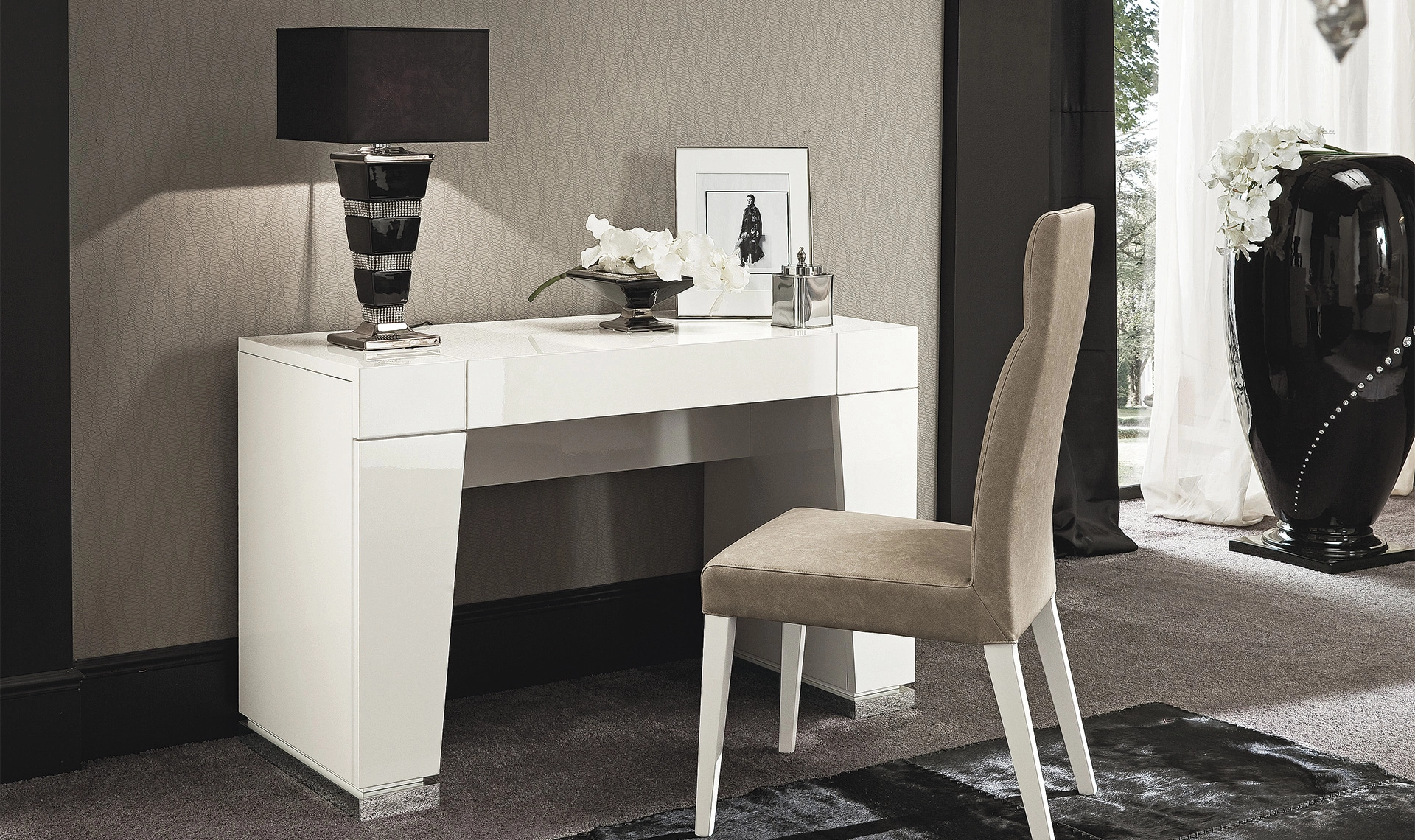 Zilli Furniture