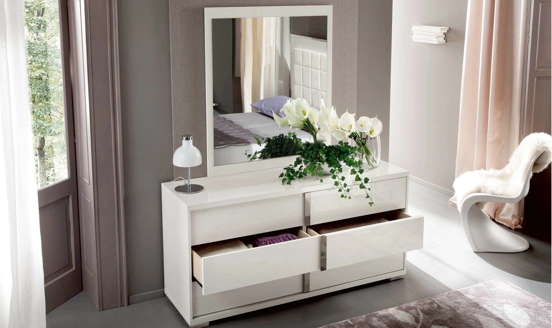 Zilli Furniture
