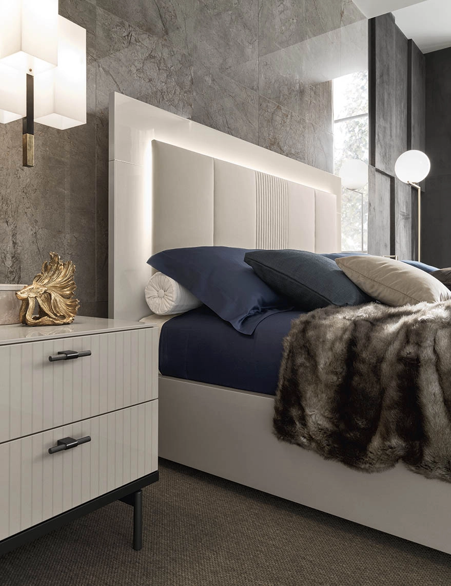 Claire Nightstand