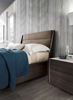 Dado-dice Bruno Oak Nightstand       