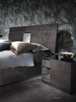 Heritage Small Nightstand