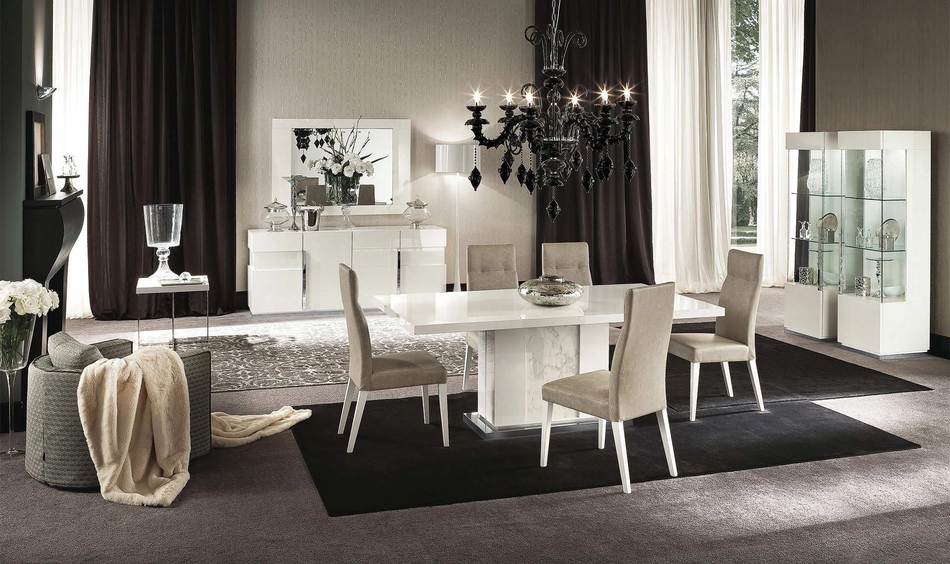 Canova Small Dining Table