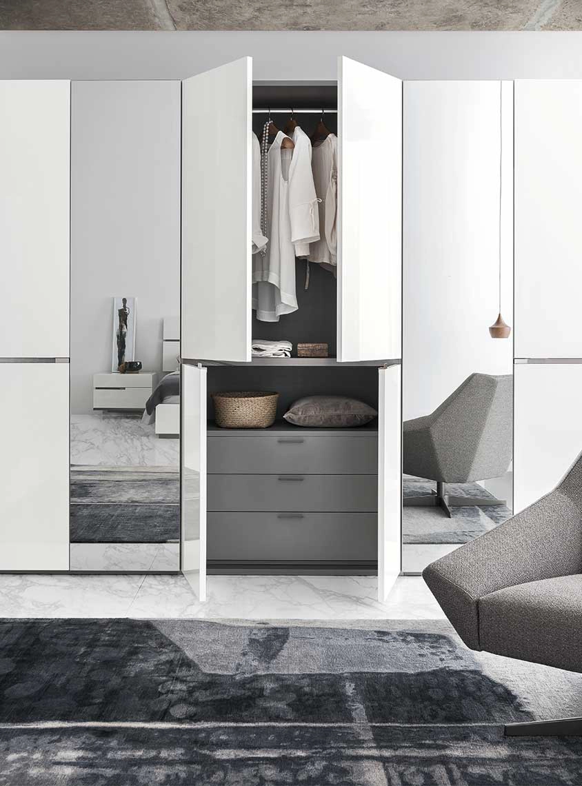 Artemide 6-door Wardrobe