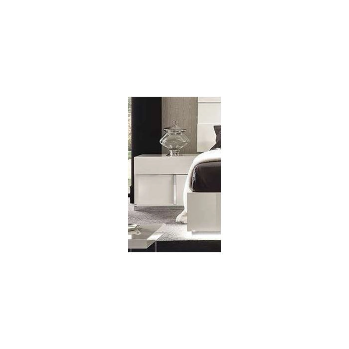 Canova Nightstand