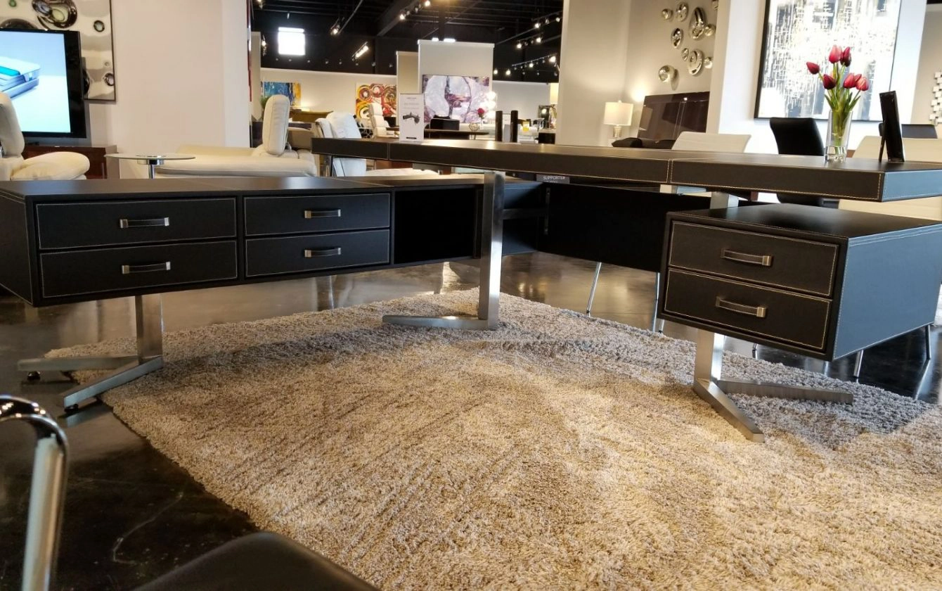 Derby Grande Black Leather Desk With Return