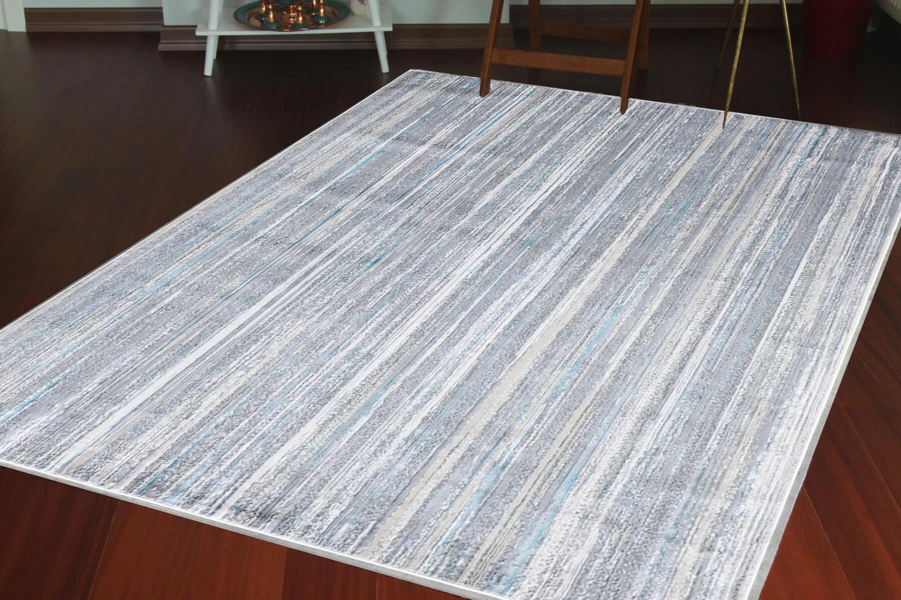 Blue Max Design 210811