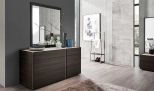 Dado-dice Bruno Oak Dresser       